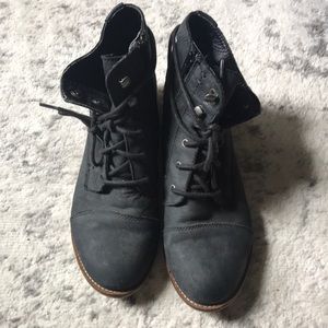 Steve Madden combat boots